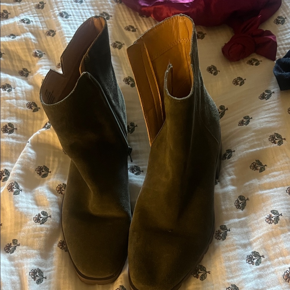 Crown Vintage Dark Green Ankle Booties